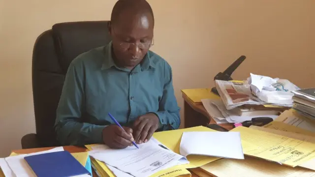 Andrew Mwanthi, mkuu wa eneo wa Tume ya Huduma kwa walimu Kenya (TSC)