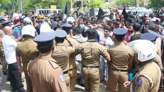 කසළ ගැටලුව නිසා පුත්තලම උණුසුම්