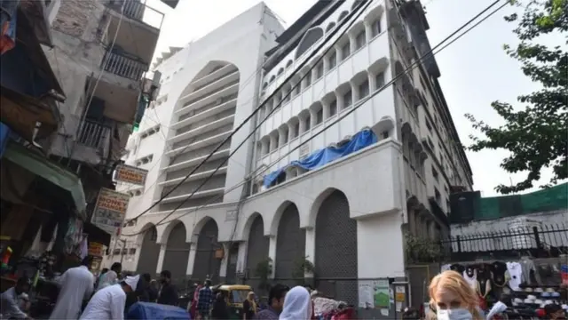 દિલ્હીના નિઝામુદ્દીન વિસ્તારમાં આવેલી મરકઝની ઈમારત