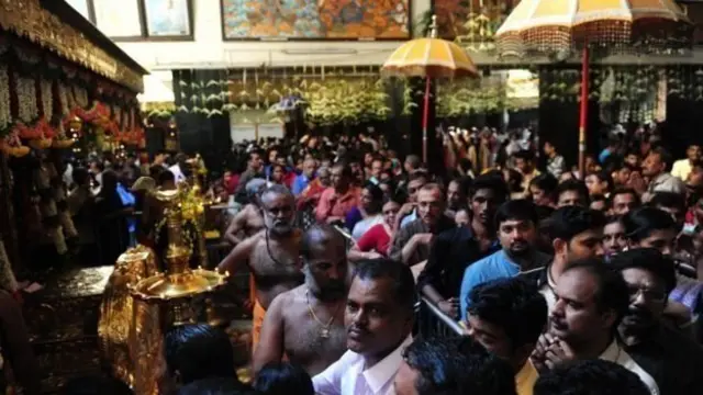 பக்தர்கள் கூட்டம்