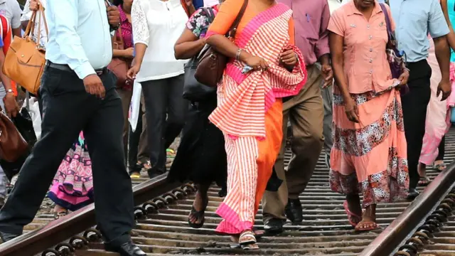 දුම්රිය