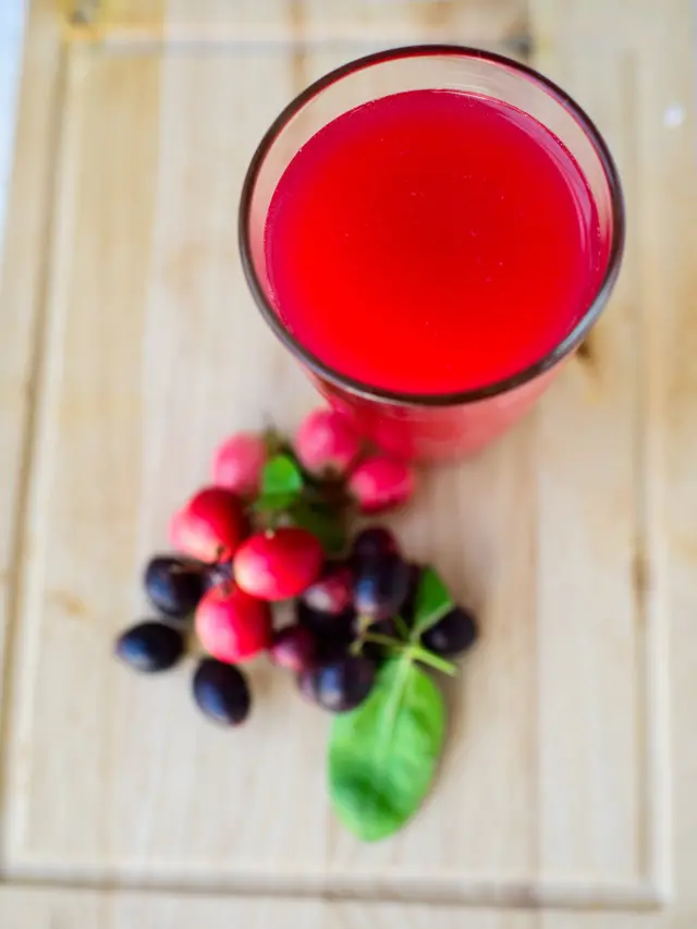 ফলের জুস