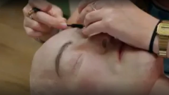 Musk ya mtaalam Zoe Laughlin