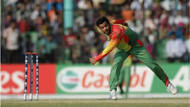 ২০১৪ সালের টি-টোয়েন্টি বিশ্বকাপের একটি ম্যাচে আব্দুর রাজ্জাক