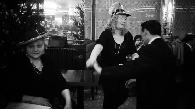 Paris 31 December 1956