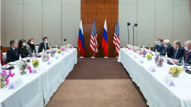 محادثات جنيف استهدفت تخفيف حدة التوتر في أوكرانيا.