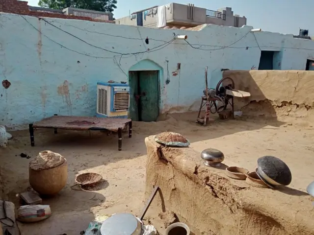 अभियुक्त मुकेश