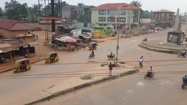 Unknown gumen "Imo state news": [Orlu shooting fotos]