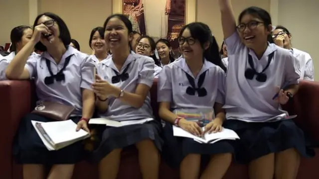 นักเรียนไทยเรียนรู้เรื่องค่านิยม 12 ประการ