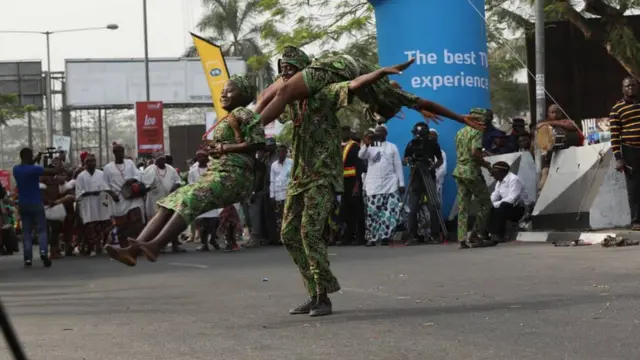 Ó jọ bíi kóle kóle ṣùgbọ́n ìgbádùn láwọn ijó bá dé ni Calabar Carnival 2018