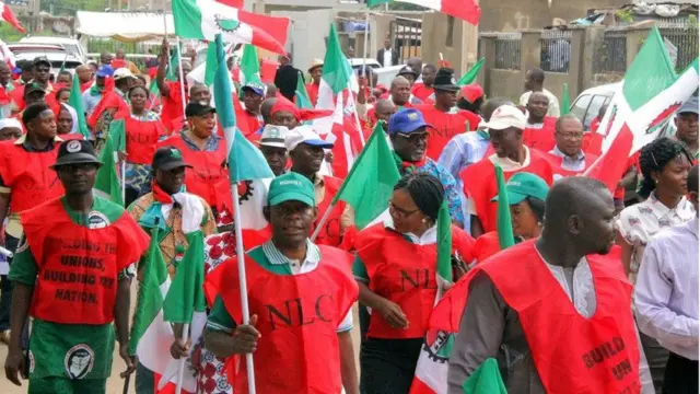 Ẹgbẹ osisẹ n se iwọde