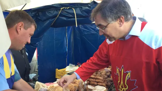 Роман Ващук на ярмарку в Харківській області