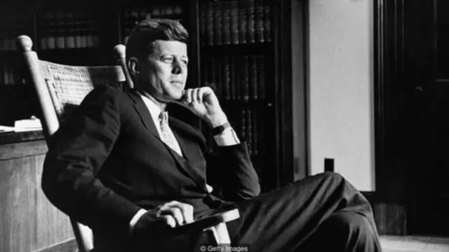 જોન એફ કેનેડી