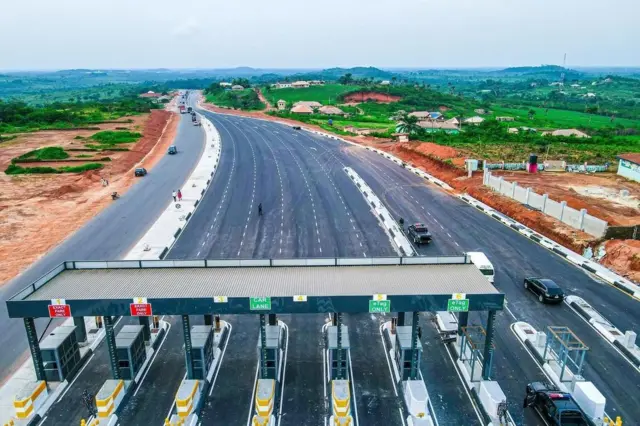 Buhari visits Ogun State: President Muhammadu Buhari Ogun trip fotos