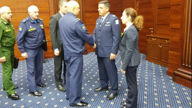 سرلشکر آمیکام نورکین فرمانده نیروی هوایی اسرائیل و سپهبد آندری یودین فرمانده نیروی هوایی روسیه