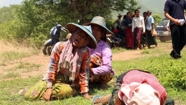 ကိုထွန်းမြင့်ဝင်း ဟာ ခန္ဓာကိုယ်မှာ ညိုမဲဒဏ်ရာများစွာကိုတွေ့ရှိရတယ်လို့ မိသားစုကပြောပြီးနောက်ပိုင်း အကျဉ်းဦးစီးဌာနက သေဆုံးမှုကို စစ်ဆေးမယ်လို့ ထပ်မံထုတ်ပြန်ခဲ့တာပါ။
