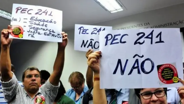 Protesto contra a PEC 241