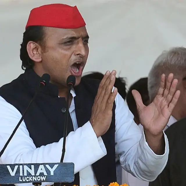 अखिलेश यादव