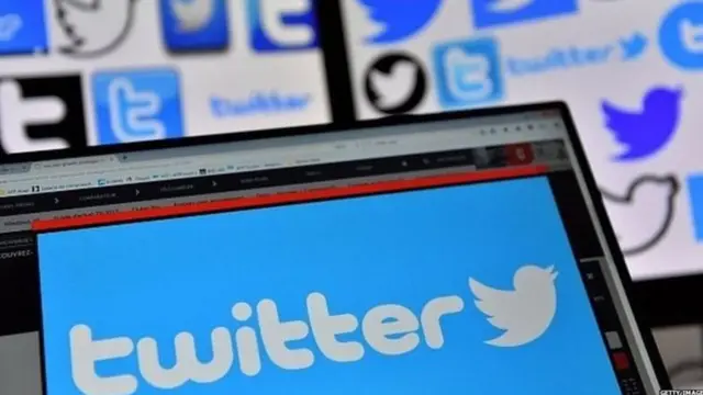 ఓపెన్ సోర్స్ ప్లాట్ఫామ్ గిట్హబ్, సోషల్ మీడియా ప్లాట్ఫామ్ ట్విటర్కు పోలీసులు నోటీసులు ఇచ్చారు.