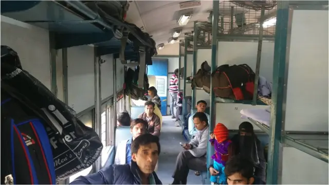 देहरादून कोच्चीवेल्ली ट्रेन का जनरल डिब्बा