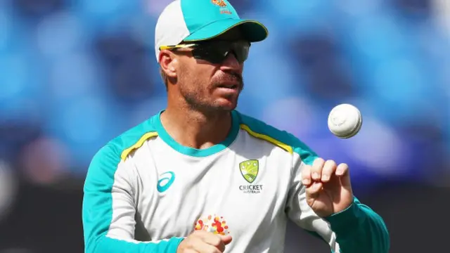 টুর্নামেন্টের সেরা ক্রিকেটার ডেভিড ওয়ার্নার