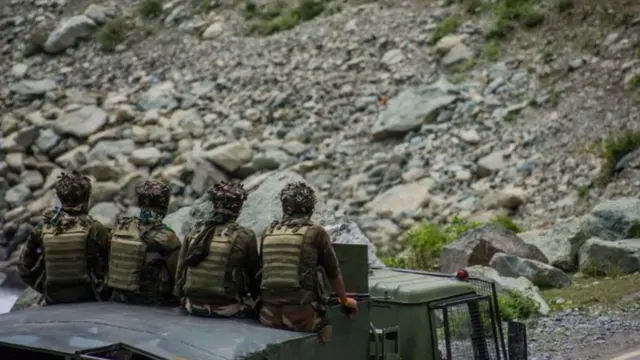 နယ်စပ်ကို အိန္ဒိယက တပ်အင်အားတွေ ထပ်ဖြည့်စေလွှတ်