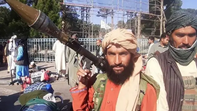 তালেবান যোদ্ধা।