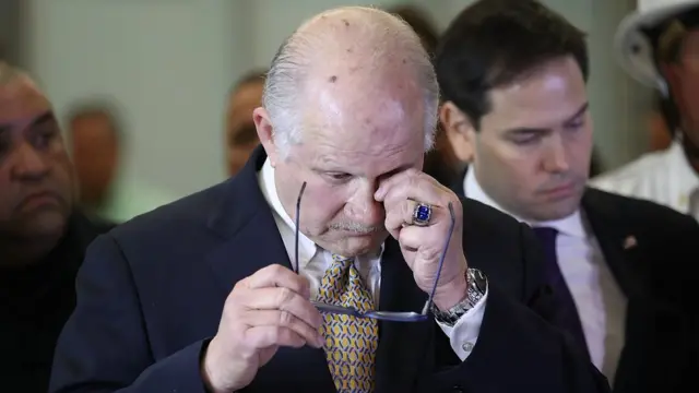 Eniyan kan n nu omije loju ara rẹ