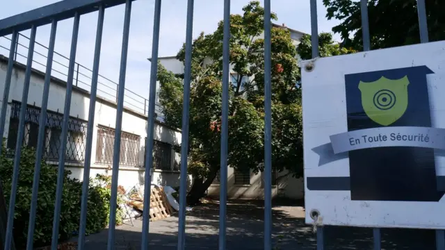 111-113 Rue du Docteru Bauer