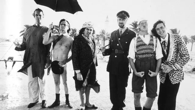 "Монти Пайтон"