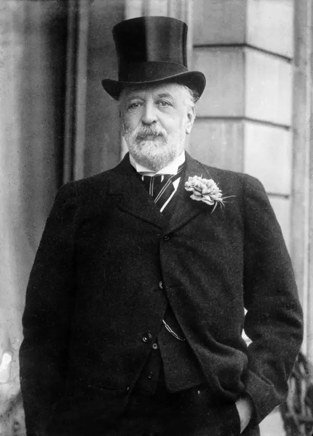 والتر روتشيلد