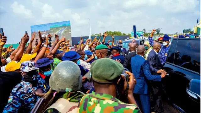 Buhari visits Ogun State: President Muhammadu Buhari Ogun trip fotos