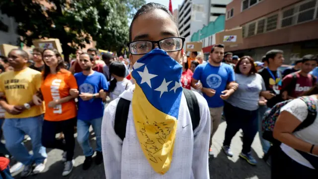 Manifestantes en las calles de Caracas.