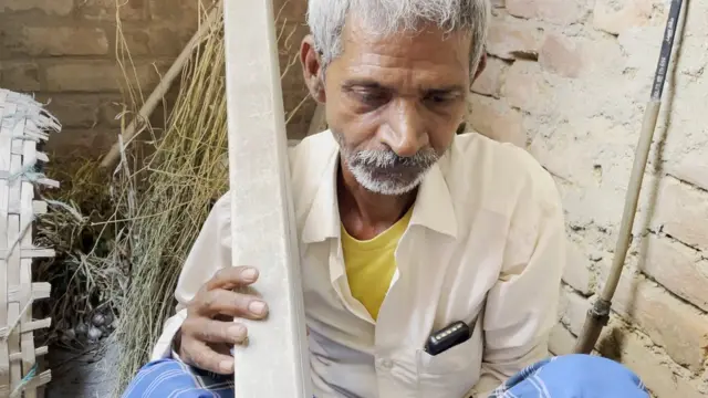 गुलशन के पिता रवींद्र प्रसाद