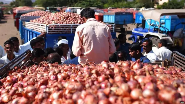 कांदा उत्पादक शेतकरी