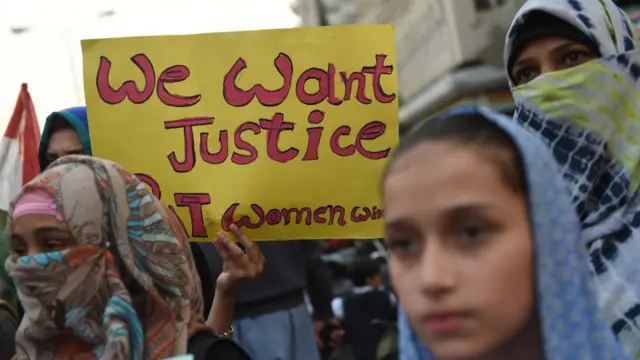 પ્રતીકાત્મસ તસવીર