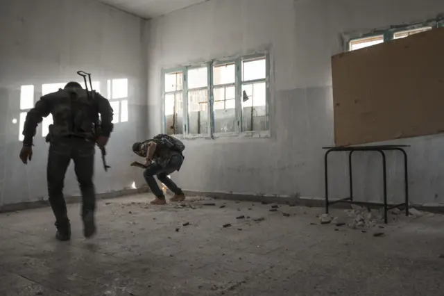 درگیری های کوچه به کوچه ـ تلاش جهت تسلط بر مناطق استراتژیک شهری