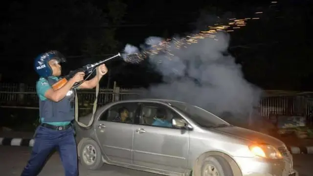 রাতভর সংঘর্ষ চলে