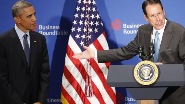 Barack Obama y Randall Stephenson