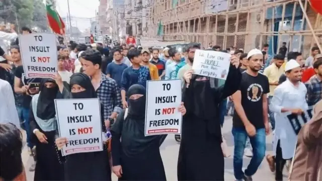 ఇటీవల నూపుర్ శర్మ చేసిన వ్యాఖ్యలపట్ల ముస్లిం వర్గాల్లో తీవ్ర నిరసన వ్యక్తమైంది