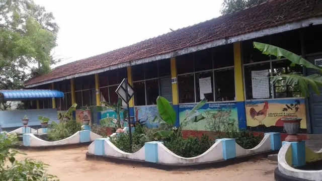 இலங்கை: காணி உரிமை தொடர்பாக போலீஸ் - பொது மக்கள் இடையே பதட்டம்