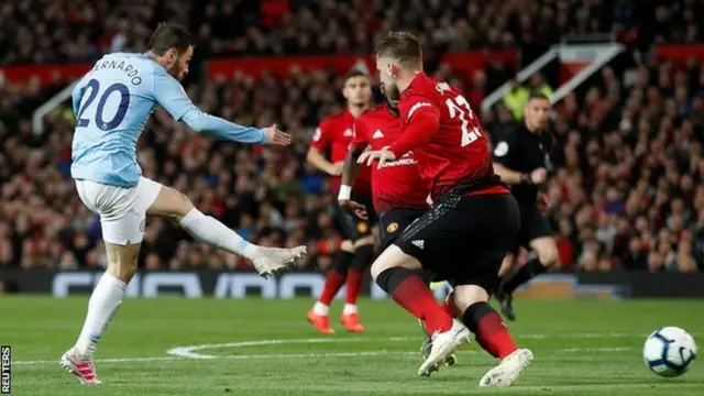 Manchester City ifite amanota 89 mu mikino 35 ya Premier League imaze gukina, mu gihe Liverpool ifite amanota 88