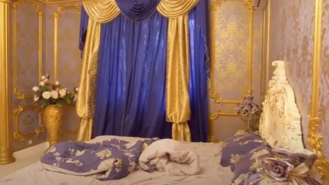 Bedroom in luxury villa