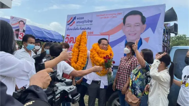 นายวัฒนา สิทธิวัง สมัครรับเลือกตั้งซ่อม ส.ส.ลำปาง เขต 4 โดยถือเป็นคนแรกที่ลงสมัครรับเลือกตั้งในนาม ศท. หลังศาลฎีกาพากษาสั่งให้มีการเลือกตั้งใหม่ โดยการเลือกตั้งจะมีขึ้นในวันที่ 10 ก.ค.