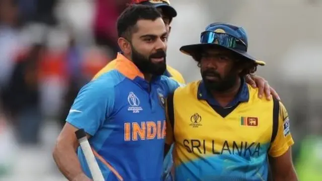 ભારત તથા શ્રીલંકાના ખેલાડીઓની તસવીર