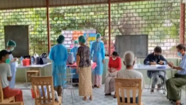 ဇူလိုင် ၂၆ ရက် မန္တလေးမှာ စစ်ကောင်စီ ကာကွယ်ဆေးထိုးပေးစဥ်