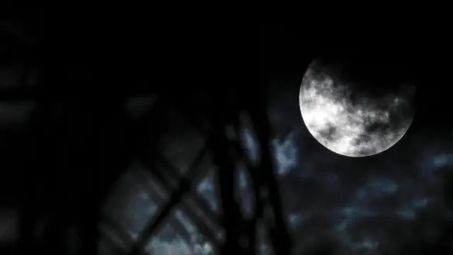 bulan super, roma, italia,