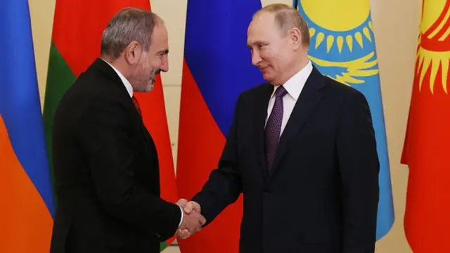 Ermenistan Başbakanı Nikol Paşinyan ve Rusya Devlet Başkanı Vladimir Putin