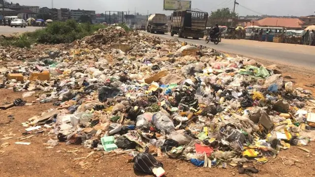 Ẹgbin to wa ni aarin ilu