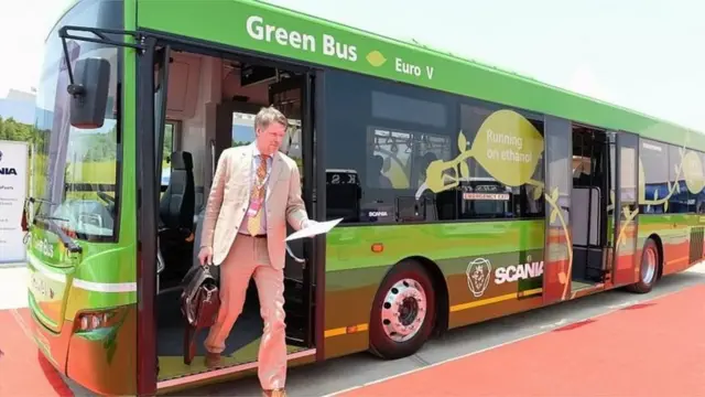 స్కానియా లగ్జరీ బస్